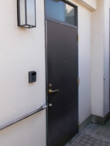 LIXILリシェントとリジェーロαでドアのお取替え